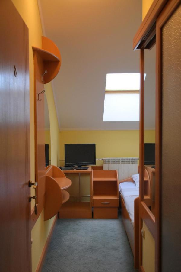 Hotel Lupus Novi Sad Eksteriør billede